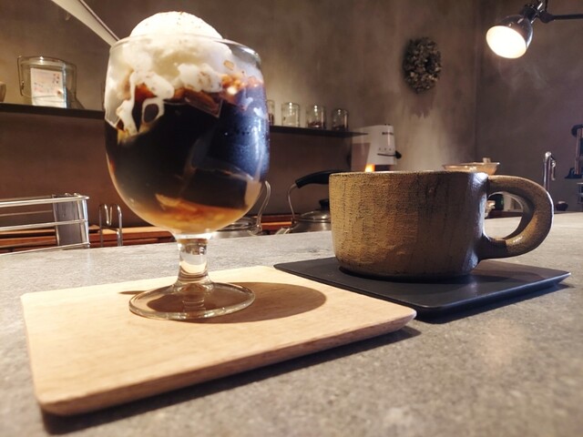 MOTO COFFEE 北浜店@motocoffee_osaka• Instagram photos and videos