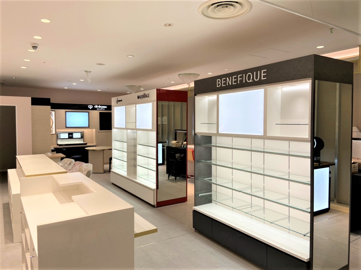 化粧品 什器事例紹介株式会社プレンティ什器・商品ディスプレイ