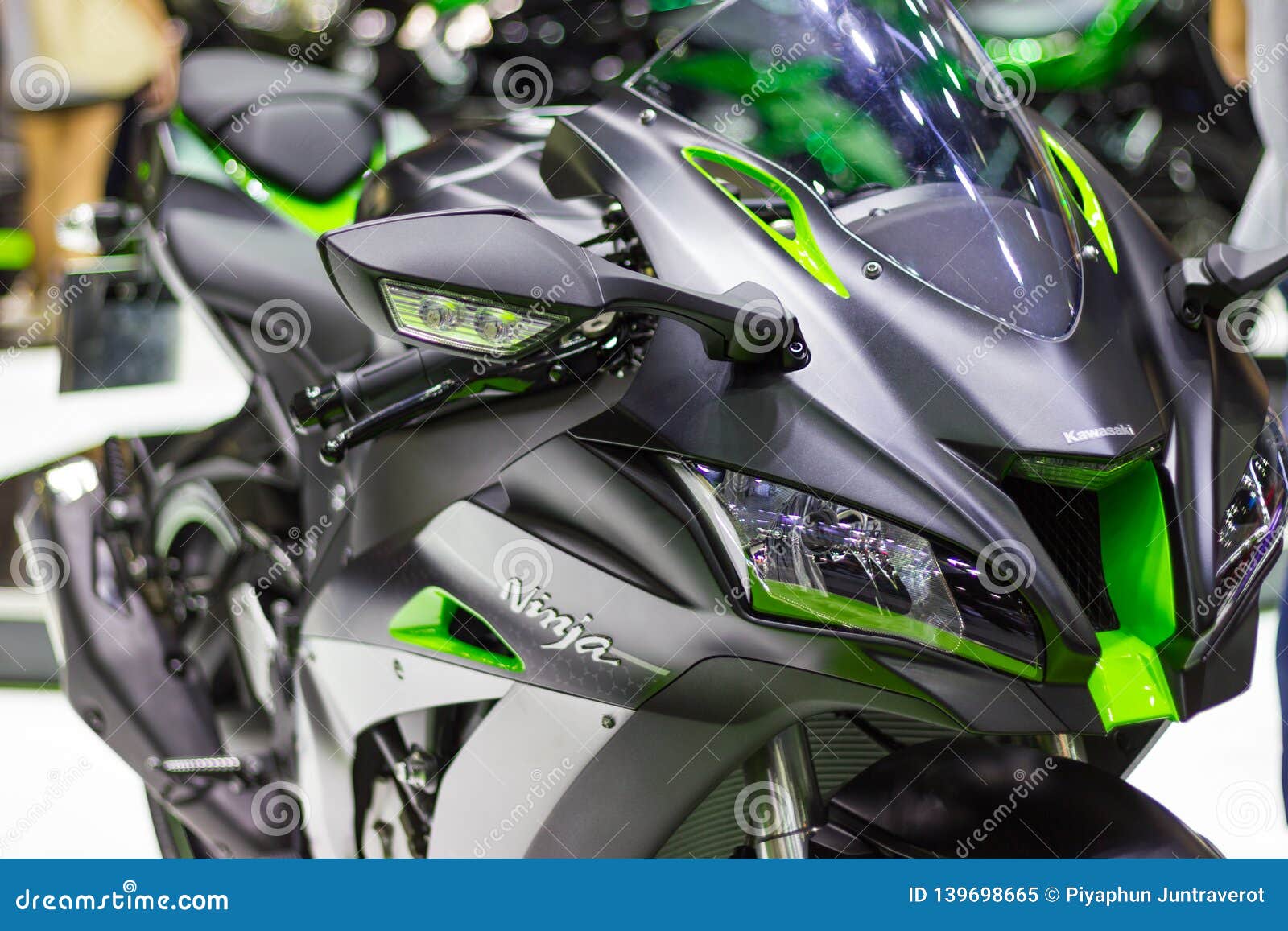 WOW!! SUPER LUXURY KAWASAKI