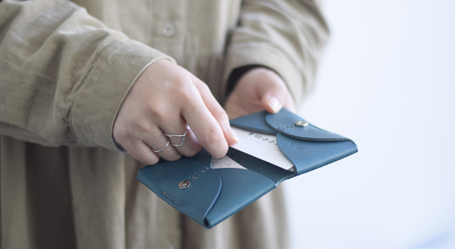 Dakota 名刺入れ レディース ブランド 20代 30代 40代 本革 カードケース 新入社員 就活 おしゃれ かわいい モデルノ 名刺ケースネコポス対応: バッグ財布の目々澤鞄Yahoo!店 - 通販 - Yahoo!ショッピング