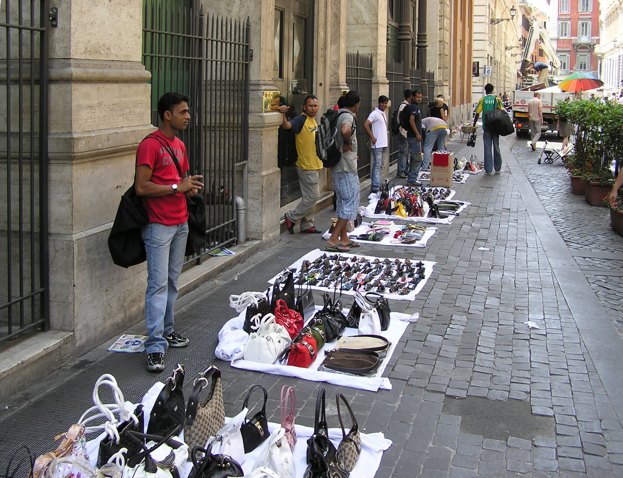 ありがとうございます😊 リンクまでありがとうございます🙇 もしかしたら、地図上の宮城中央露天商協同組合による出展と書いてある場所に出ていた屋台でしたし、他の方からの情報もあって、実店舗を持たない、お祭りの時に現れる系のお好み焼きなのかな？と考察していまし