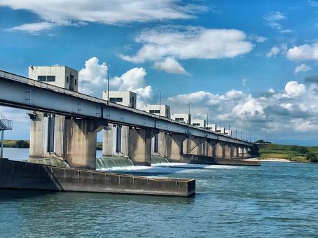 利根大堰 武蔵大橋 事故 渋滞TikTok