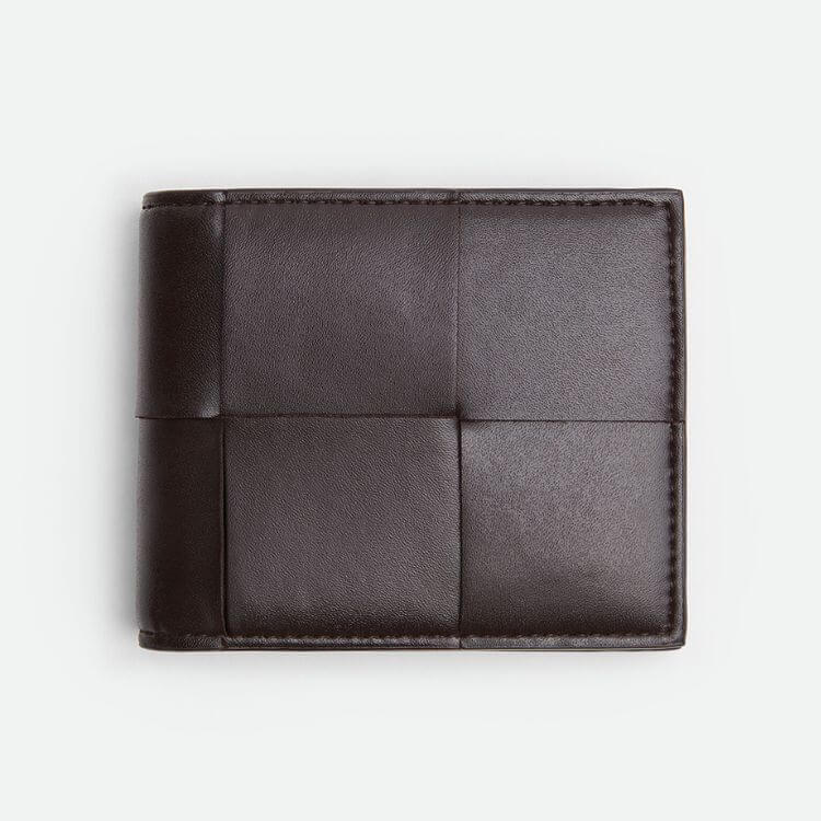 三つ折り財布のおすすめを厳選！ 4つのタイプ別に見る25ブランドの逸品たち - 価格.comマガジン