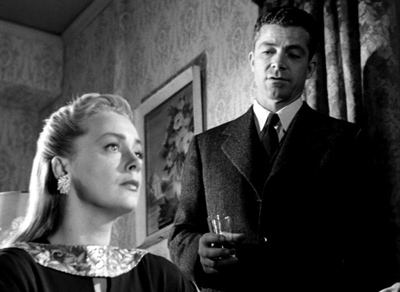 全部知ってる？クエン酸活用術💡 ※クエン酸と塩素系漂白剤を混ぜると有毒ガスが発生するため、併用は避けてください。※防汚加工が施された便器や特定の素材 真鍮、アルミ、鉄、大理石など には使用を避けてください。暮らしのアイデア暮らしの知恵ライフハック節約省エネズボラ家事家事ラククエン酸クエン酸活用術クエン酸掃除クエン酸スプレー水垢ケトル