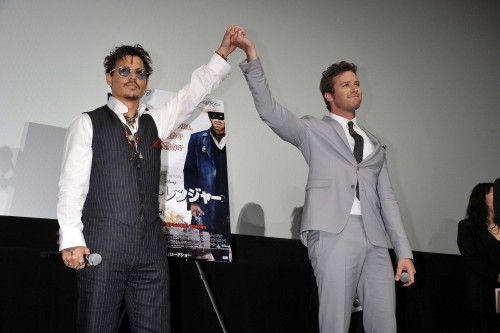 アーミー・ハマーの身長と体重 双子役を一人で演じた猛者世界雑学ノート