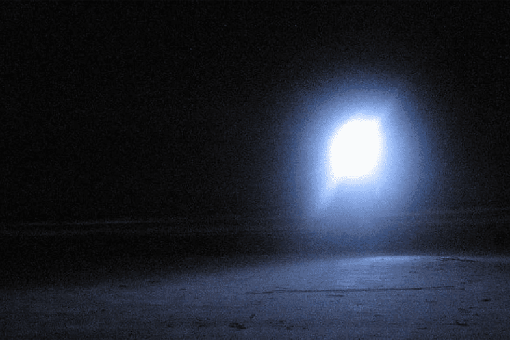 Ball lightning 球電という電気エネルギーが浮遊？ 実際はCGを用いた映像 ファクトチェック