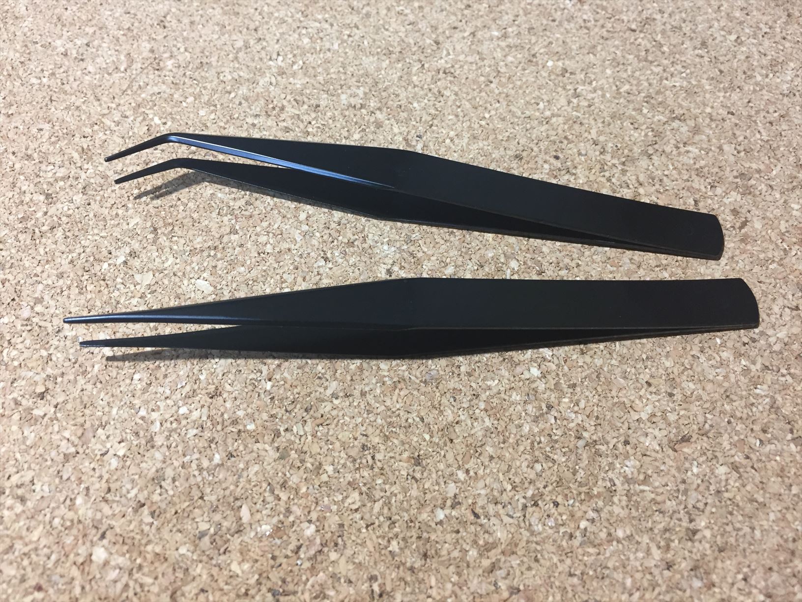 2024年版 ピンセットの選び方、使い方、おすすめ初心者のためのDIY工具、用具の紹介