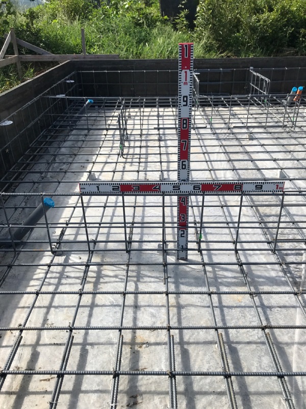 住宅のベタ基礎ができるまで①地業・捨てコン 豊橋・湖西・田原で建てる木の家・注文住宅なら建築屋kateiデザイン、性能、コストのバランスを意識した地元密着の家づくり建築士と大工がつくる丁寧な家づくり豊橋の工務店 建築屋katei