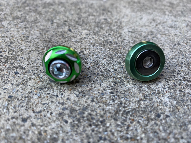 給油口閉まらない？ デッキバンS700W フューエルリッドケーブル交換 - がらしらがの自動車整備備忘録