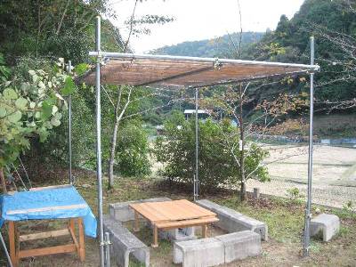 好きなところに 移動可能、便利な 屋根・パーゴラ・日よけガーデニング-6単管パイプで作る単管パイプのDIYや組み方の学習なら単管 DIYランド