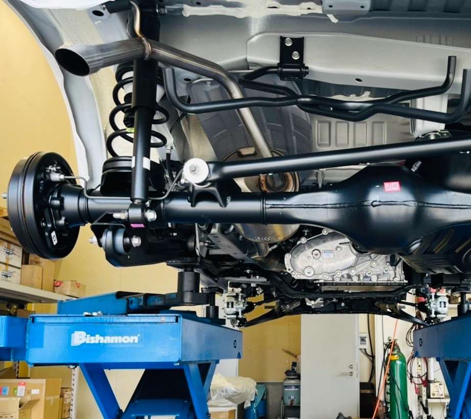 旧車の下回り 防錆塗装！無計画な旧車ライフ