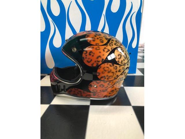 カスタムヘルメットペイント、カスタムバイクヘルメット、スーパーバイクヘルメット、バイクヘルメット、カートヘルメット、クラッシュヘルメット、レッドスマイリーCH08- Etsy 日本