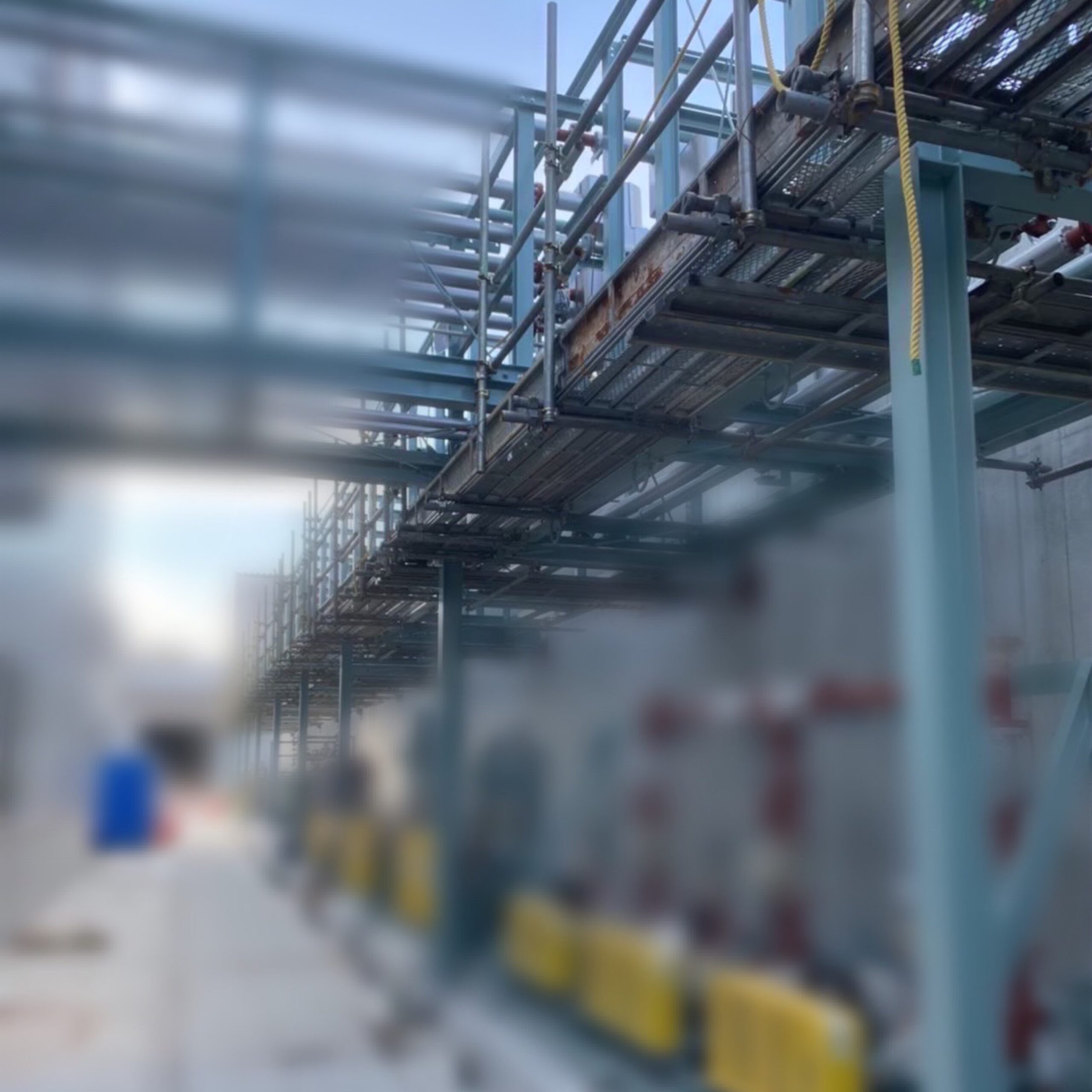 楽天市場 足場 ローリングタワー用 アウトリガー スチール 製 1個 4個 安定支柱 転倒防止 サポート 張り出し脚 クサビ Ａタイプ Ｂタイプ 次世代 足場 対応 段差対応 移動式足場 安定脚 : 築匠ぷらす 楽天市場店