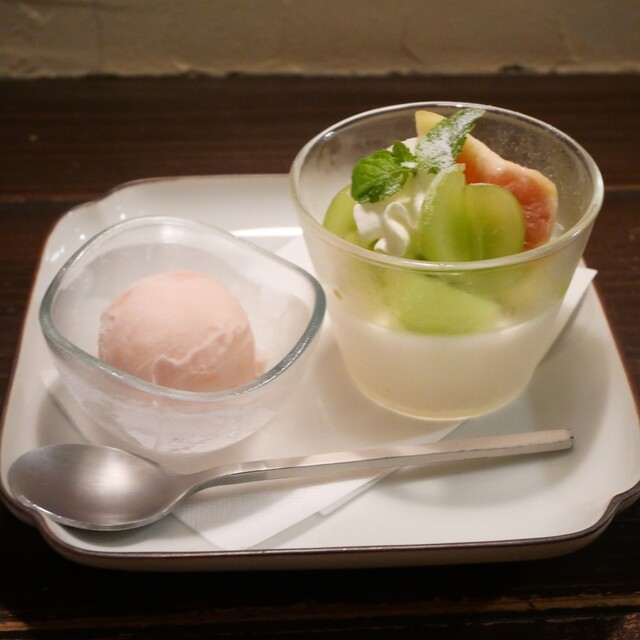 尾道ランチ🐈‍⬛ ͗🍽⌇ ・ ・ ツアー前に何食べ？ 発酵食品や豆乳を使ったメニューが人気の 荒神堂カフェ ⚓️喜望峰🌊@kibouhou_kouzindo ｻﾝはいかが？ もう1つ気になってるカフェがあるけど 寝る前にひと通り調べてみたら 喜望峰ｻﾝの隣が 尾道水軍🛥リブツアーズ