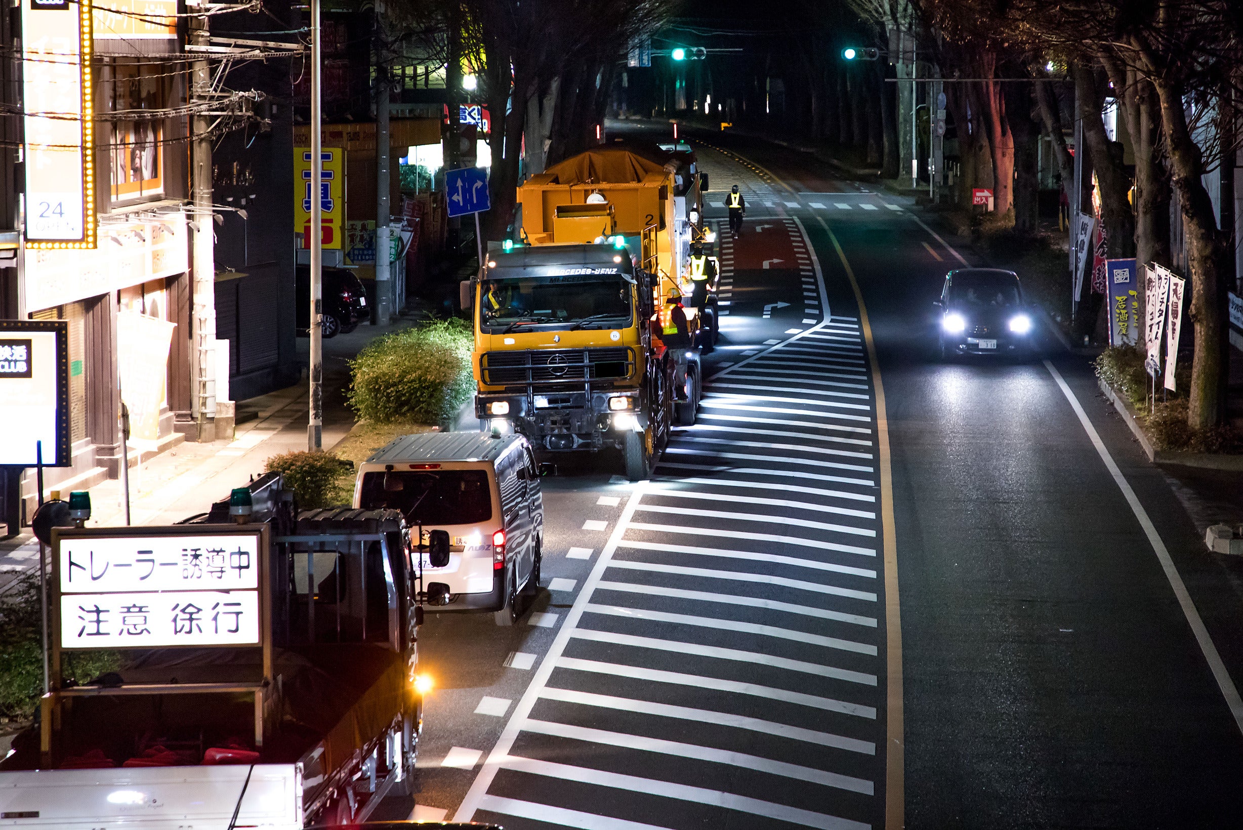 首都高速道路 夜間工事: GOOD BAD UGLY