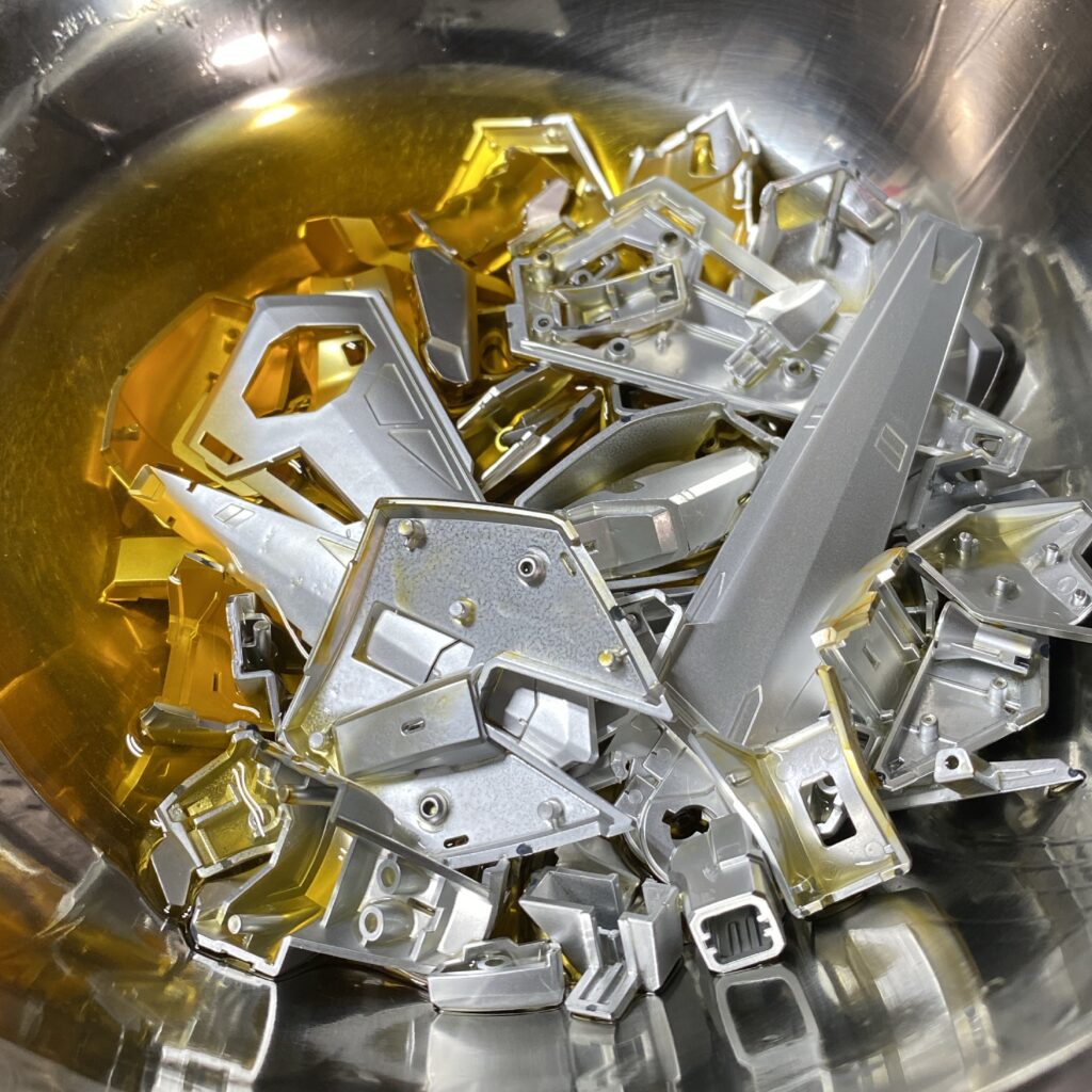 AmazonBORDERLESS 300ml とにかく剥がれない メッキ調 シルバー アクリル 塗料 金属 樹脂 クローム つや消し 艶消し高耐久 耐熱ペイント車＆バイク