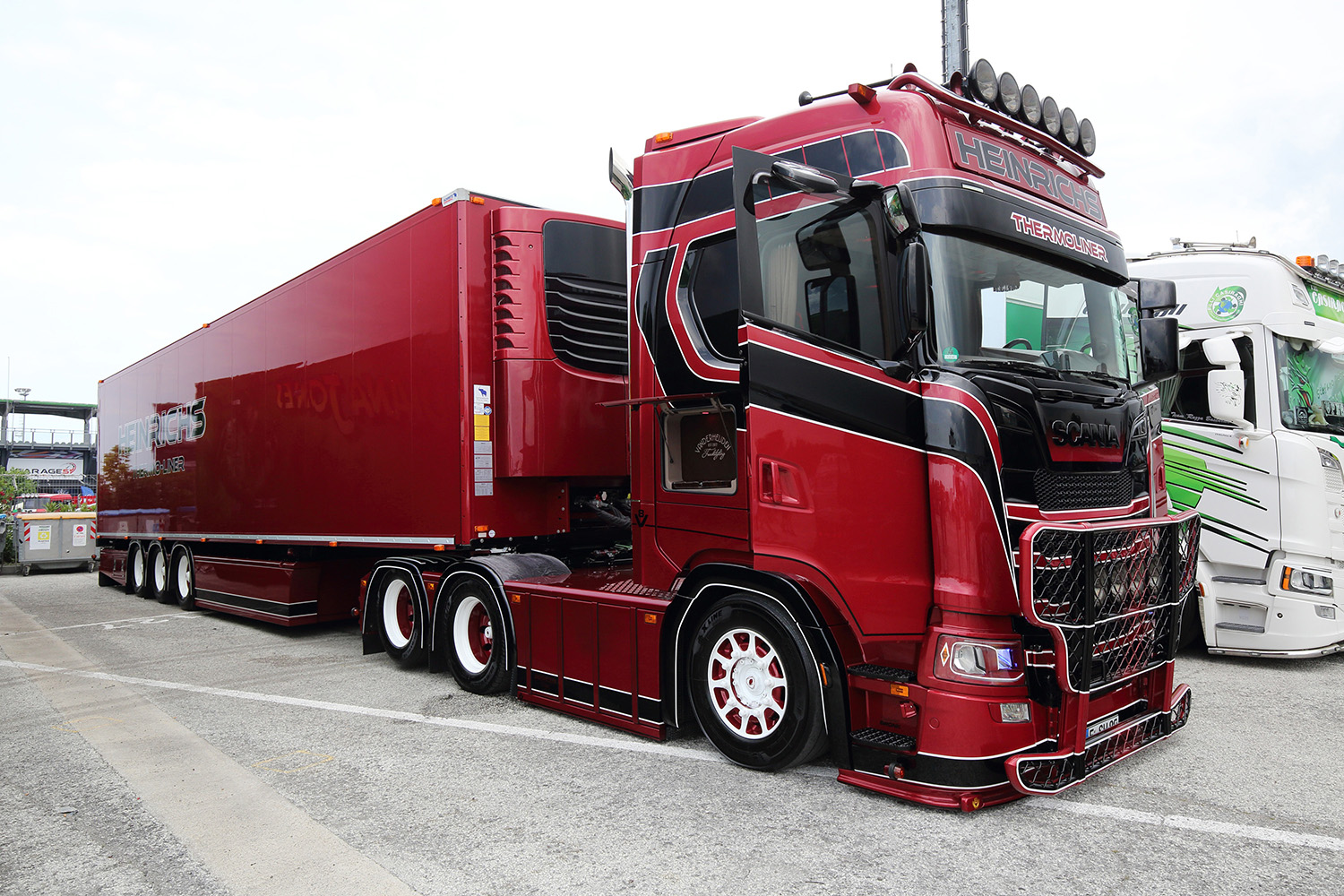 ⠀SenoProtrucksセノプロトラックカスタムトラックデコトラカスタム車高短トラックドライバーisuzuカスタムペイントスーパーグレートプロフィアスカニアボルボVOLVOSCANIAV8富士運輸custompaint一眼レフ 車tracktracker