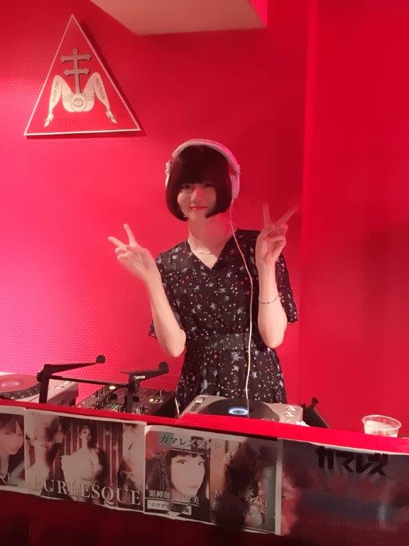 mimic 新宿三丁目駅C8出口からすぐ 女装さんメインのBAR on X: