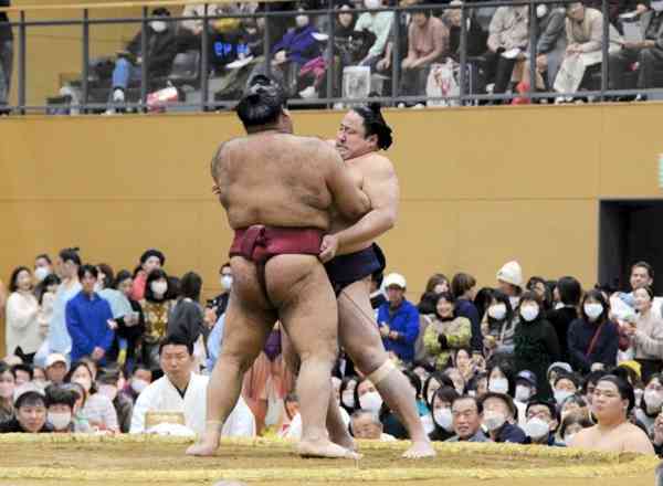 大相撲 秋場所４日目琴桜ら４人全勝首位沖縄タイムス＋プラス