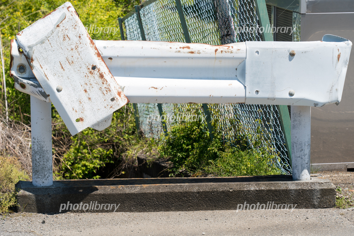 修理費が痛い！でも車の傷を放置するとどうなる？コスモ石油販売