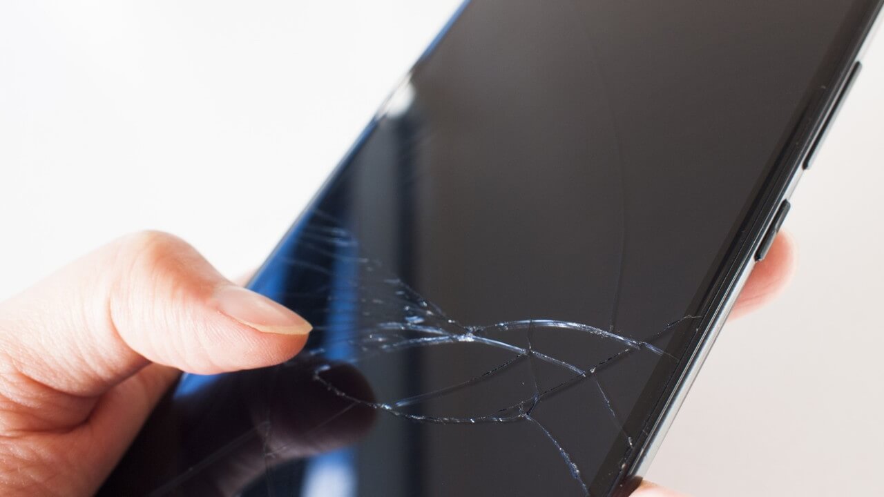 スマホの画面割れをごまかすには？応急処置やガラスフィルムが割れた時の対処方も紹介スマホ、携帯、iPhone買取なら リンクサス買取