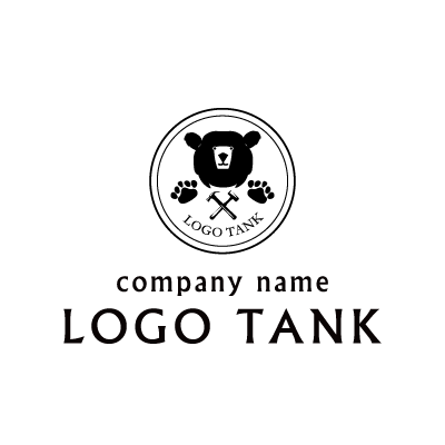 ビンテージ大工仕事の木製ワードメカニックハンマーネイルクロス。エンブレム、ロゴ、バッジ、ラベルのように使用できます。マーク、ポスター、または印刷。モノクログラフィックアート。ベクターイラスト。のイラスト素材・ベクターImage 193650348