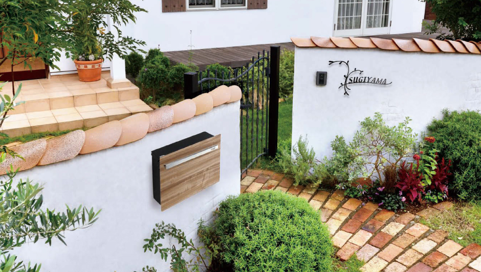 建築ファンも訪れるカフェの外構をリニューアル！ 駐車場の塀と階段を木製にStory 木のある暮らし・木の街づくり Love Kinohei ラブキノヘイ