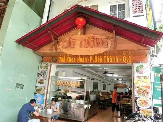 ホーチミンの象徴！ベトナムの熱気を感じる「ベンタイン市場」タビスパ