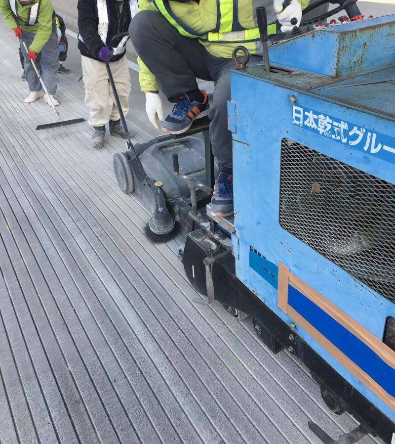 岩手県 - 花巻空港滑走路改良工事について グルービング編