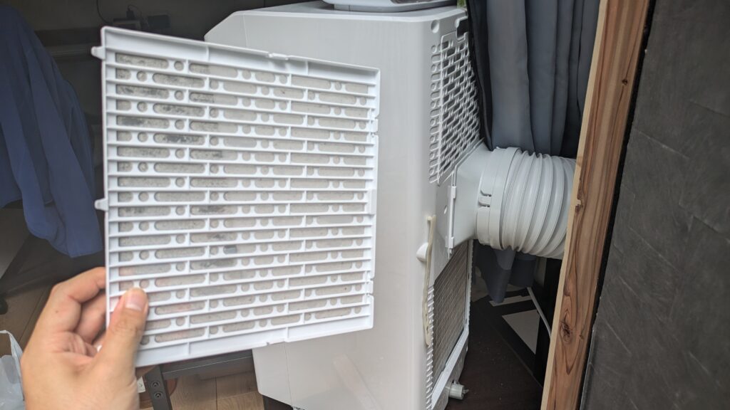 プラダンDIY ダイキン製エアコン完備！夏車中泊用にエアコンダクト取り付け