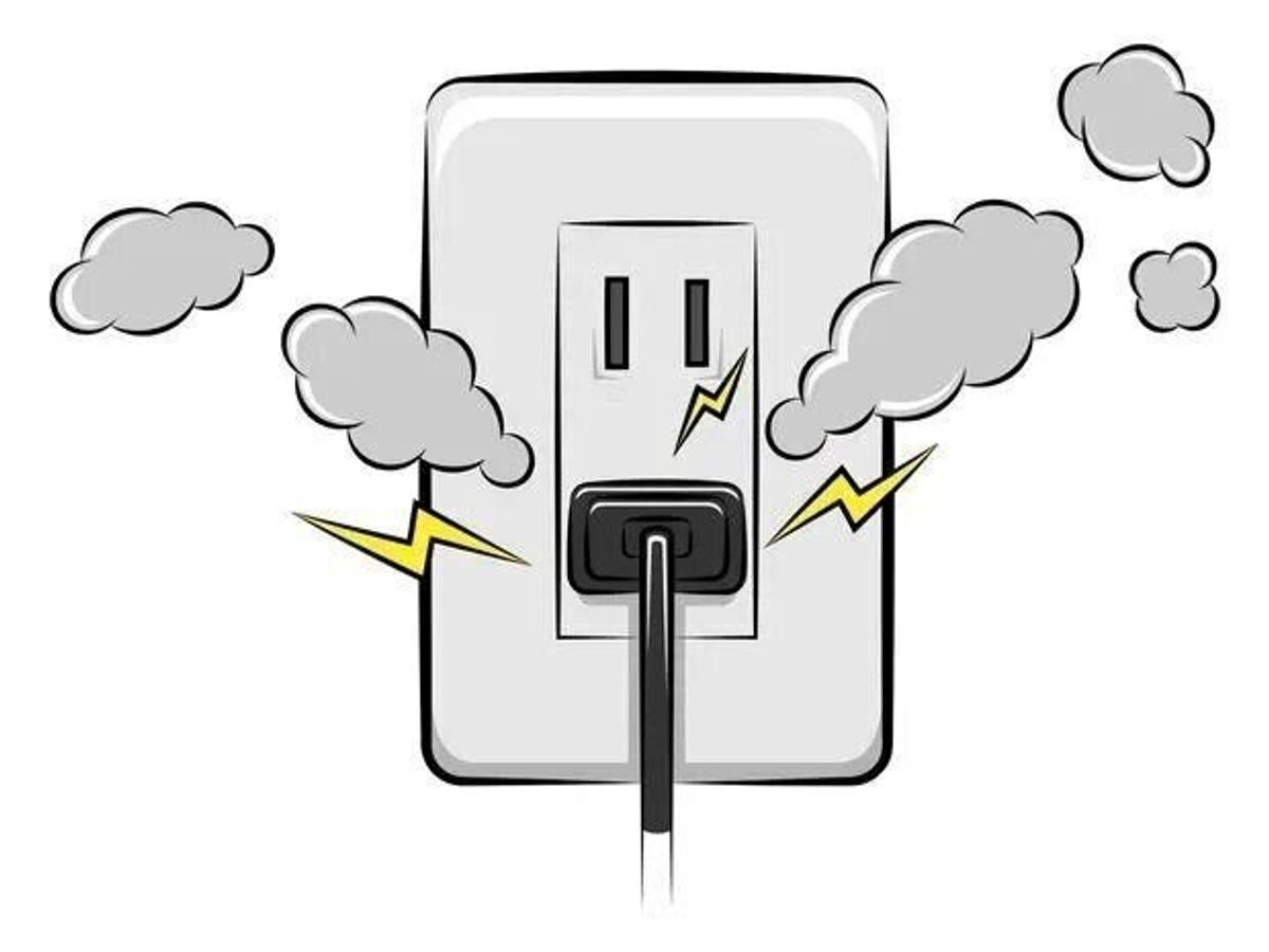 コンセントから火花が出る原因は？一瞬でも危険？対処方法も解説！暮らしオリーブオイルをひとまわし