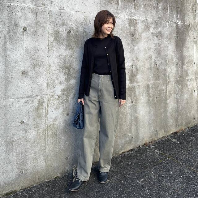 デニムパンツを使った「オフィスカジュアル」のレディース人気ファッションコーディネート - WEAR