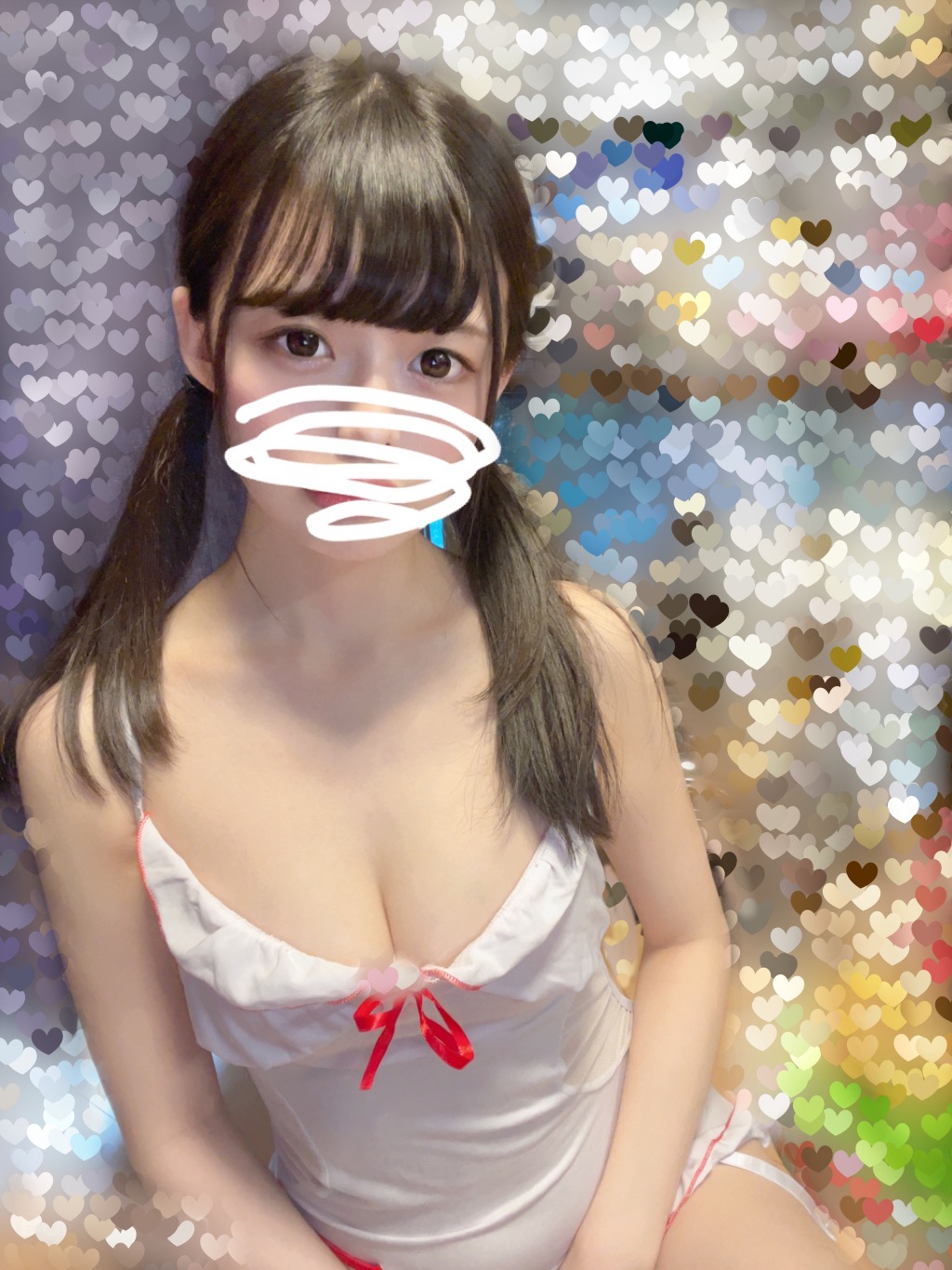 こっそり誘惑で本番OKなパフパフ巨乳おっパブ店 JULIA