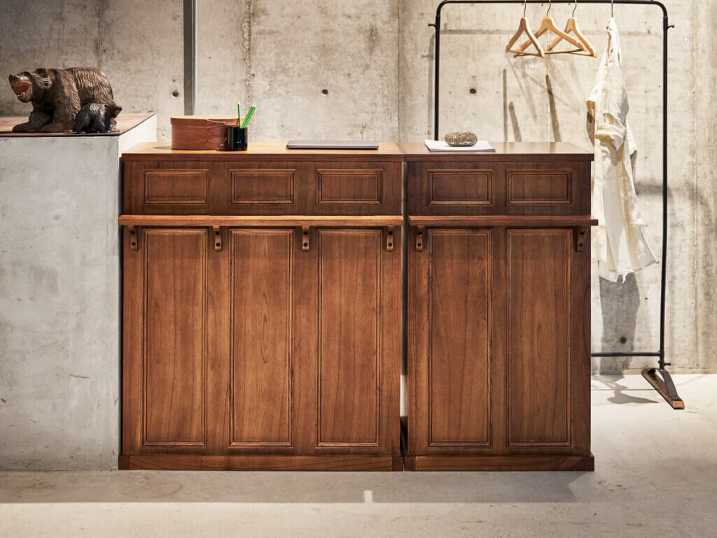 レジカウンター カウンター おしゃれ 美容室 ホワイト 木製 茶色 完成品 カウンター 接客 引出 木製 幅140奥行45高さ90cm 日本製別注可能 ハイカウンター LED ライト付き 台 レジ台 レジ置き レジ カウンター商品番号62Rakuten 楽天8mart -The Japan Proxy