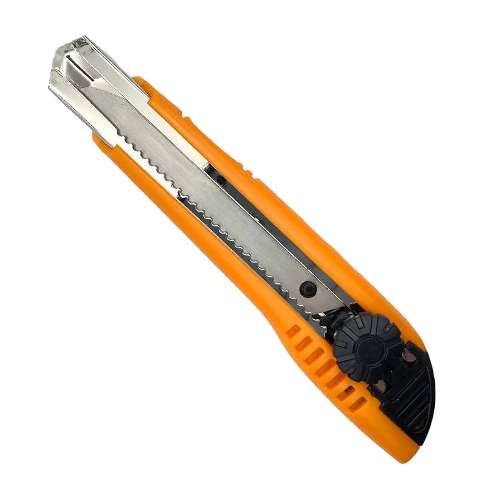 ワークマン注目キャンプ用品「ハイブリッドソー」実力チェック キャンプ好き編集者がレビューnovice