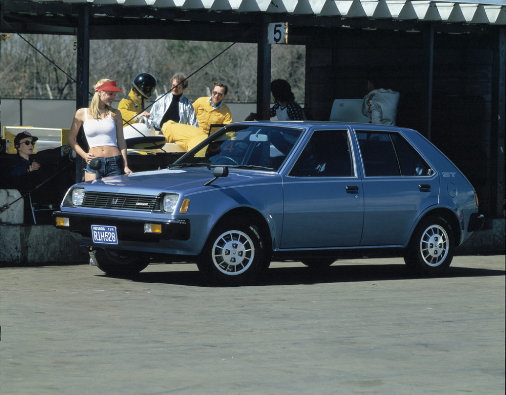 三菱・ミラージュ1400GL A152A型 - 1979年式Nostalgia-Cars