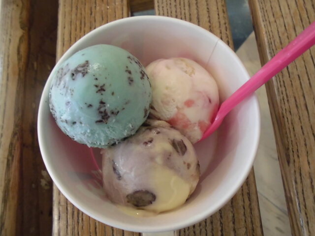 トリプルポップ」に1コ100円でポップスクープを最大10コまで楽しめる！昨年大反響の企画が復活！毎週木金土日は、よくばりフェス！B-Rサーティワン アイスクリーム株式会社のプレスリリース