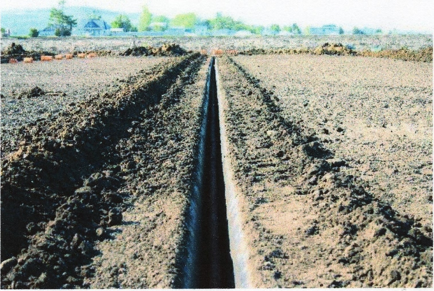 ☆田んぼの水はけを良くするINK工法 公益社団法人岩手県農業公社岩手県農地中間管理機構