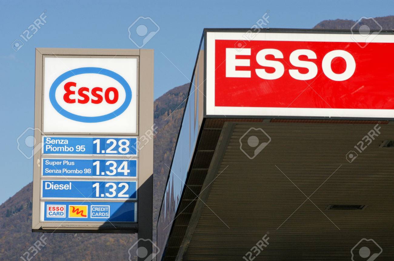 ガソリン スタンドの看板、ガソリン スタンド石油精製業界、ガソリン ノズル アイコン ロゴPremiumベクトル素材