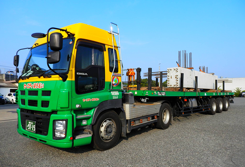 ＵＤトラックスクオン コンテナ 運搬セミ トレーラー 改造３軸トラクタ トラック UDトラックスクオン コンテナ