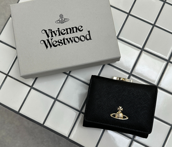 プレゼントにぴったり！憧れブランドの大人かわいいミニ財布4選 - CanCam.jp キャンキャン