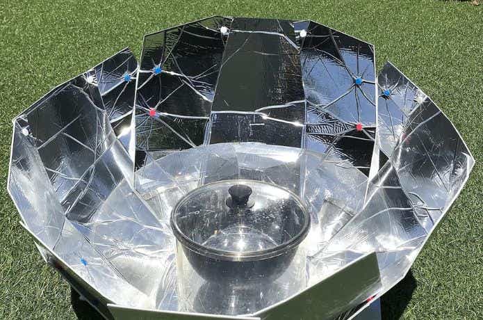 自作の安いソーラーオーブン ストーブ - プロトタイプ1 : r DIY