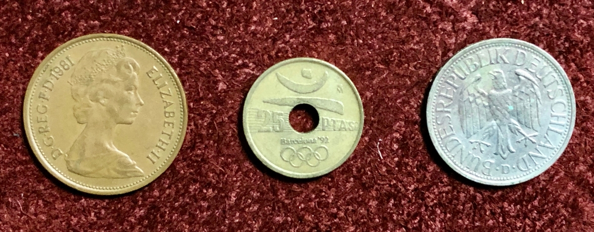 ヨーロッパのお金・ユーロの写真素材58075827- PIXTA