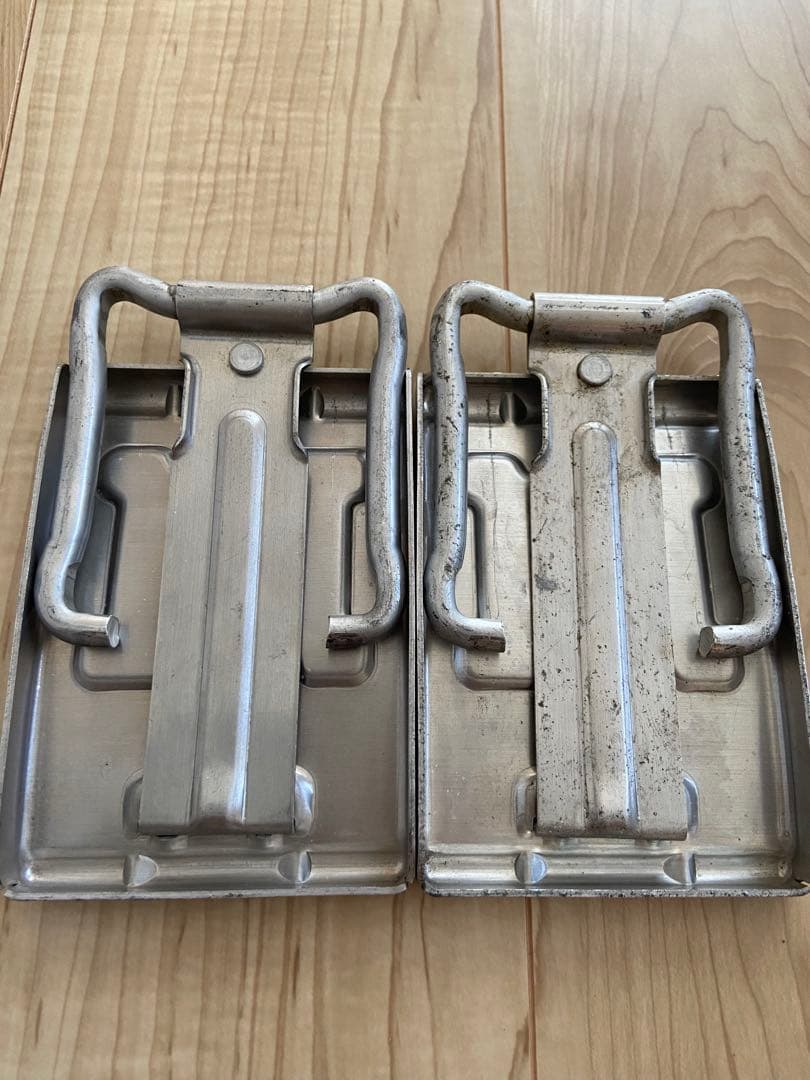 1年保証 車止めブロック 2個セット タイヤ止め 置くだけ 簡単 幅40cm 反射テープ アンカーボルト付き 駐車ブロック パーキング 車庫 スチール粉体塗装 送料無料