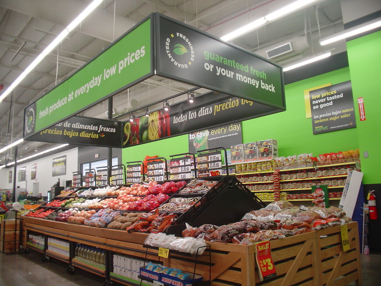 DAZE CollectiblesHOT WHEELS DOLLAR GENERAL EXCLUSIVE 入荷!! ダラーゼネラル限定商品入荷です～例によってシルバラードは人気高し😍Instagram