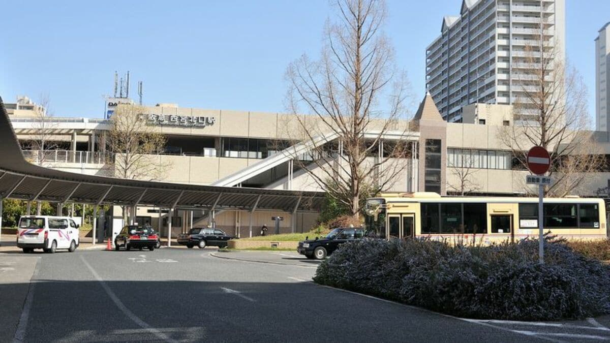 最寄り駅・阪急西宮北口駅からの経路をご案内西宮 肩こり特化 やなぎ肩・首・頭の不調解決 西宮北口駅・JR西宮駅徒歩９分 肩こり特化 やなぎ