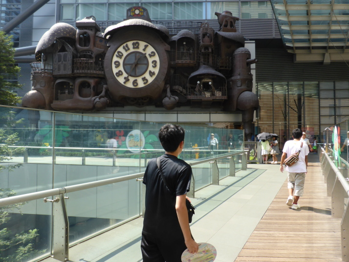 アクセス汐留駅直結のスタインウェイ常設音楽サロン