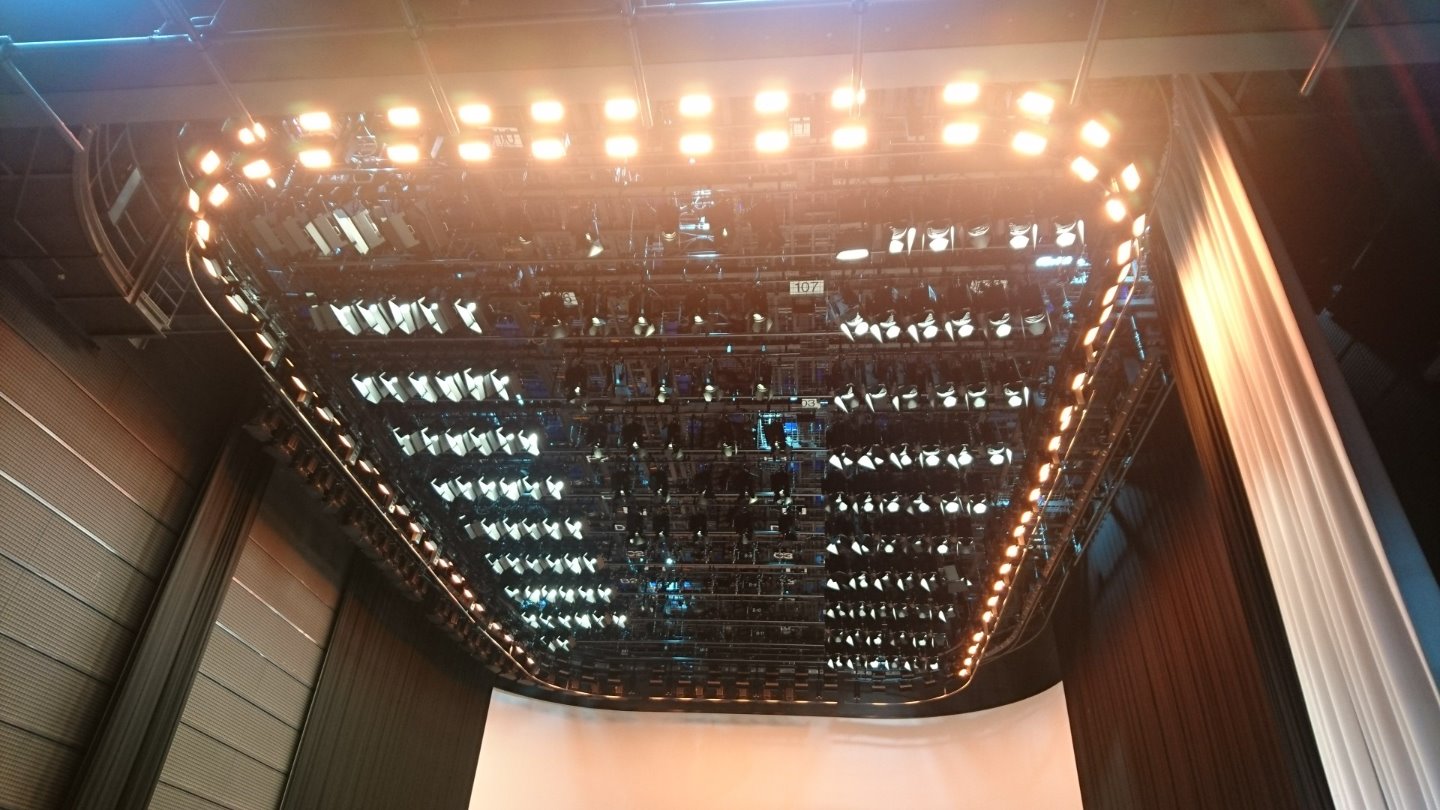 改修工事レポート 9 「舞台照明」米子コンベンションセンター ビッグシップ