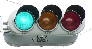 こんなにも種類がある！ 奥深い「信号機の世界」と、信号から見える地域性の話KINTO