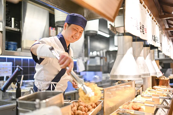 時給1,200円〜丸亀製麺三郷店 柔軟シフト110453- キッチンスタッフ